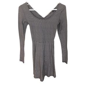 🌻American Eagle striped dress